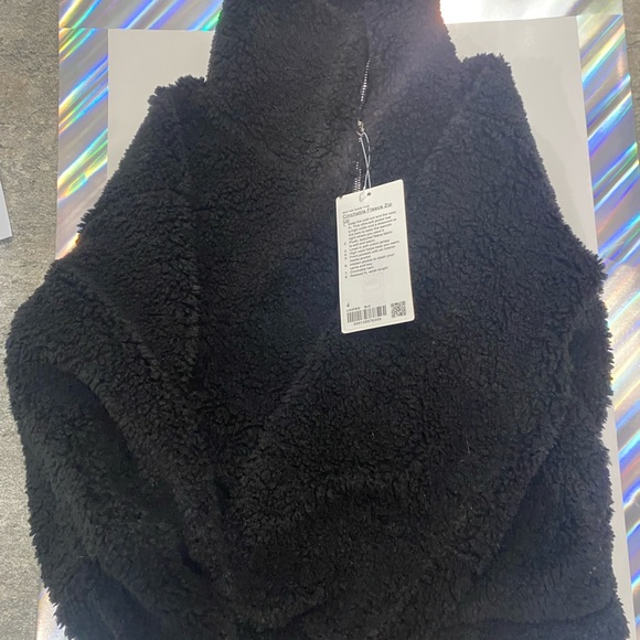 COPY - Lululemon Cinchable Fleece Zip-Up size 4 Black - Picture 3 of 3